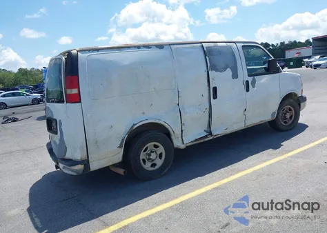 2007 Chevrolet Express Work Van z USA, uszkodzony, nr VIN 1GCFG15Z171147452